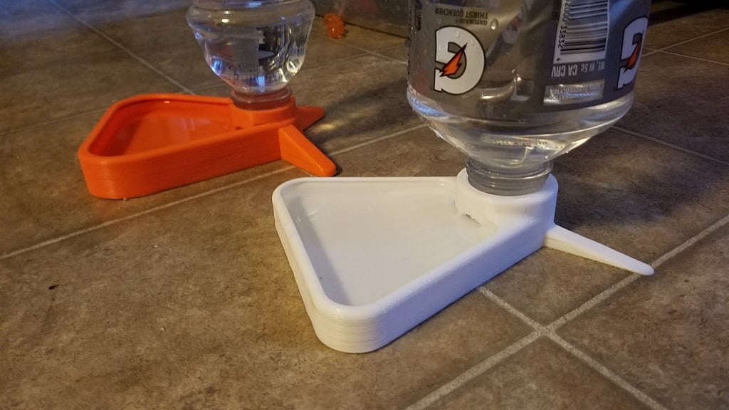 Gravity fed cat water dish