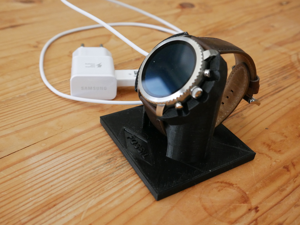 Fossil Q Explorer charge stand