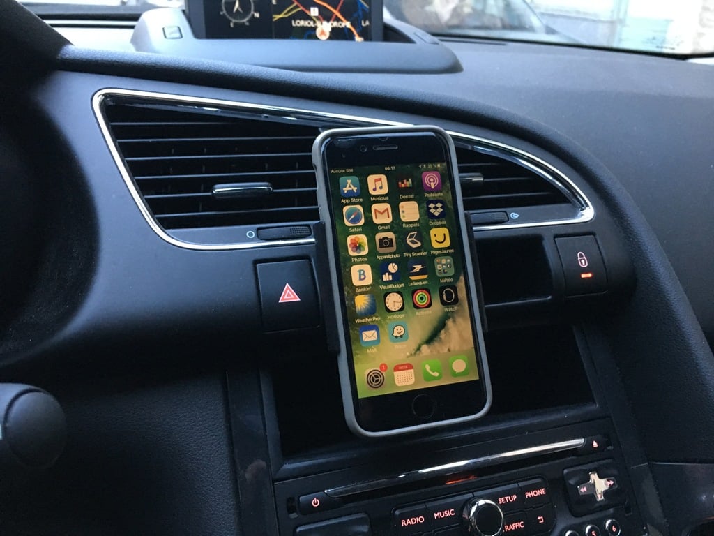 Iphone car support - Support Iphone 6 pour 3008
