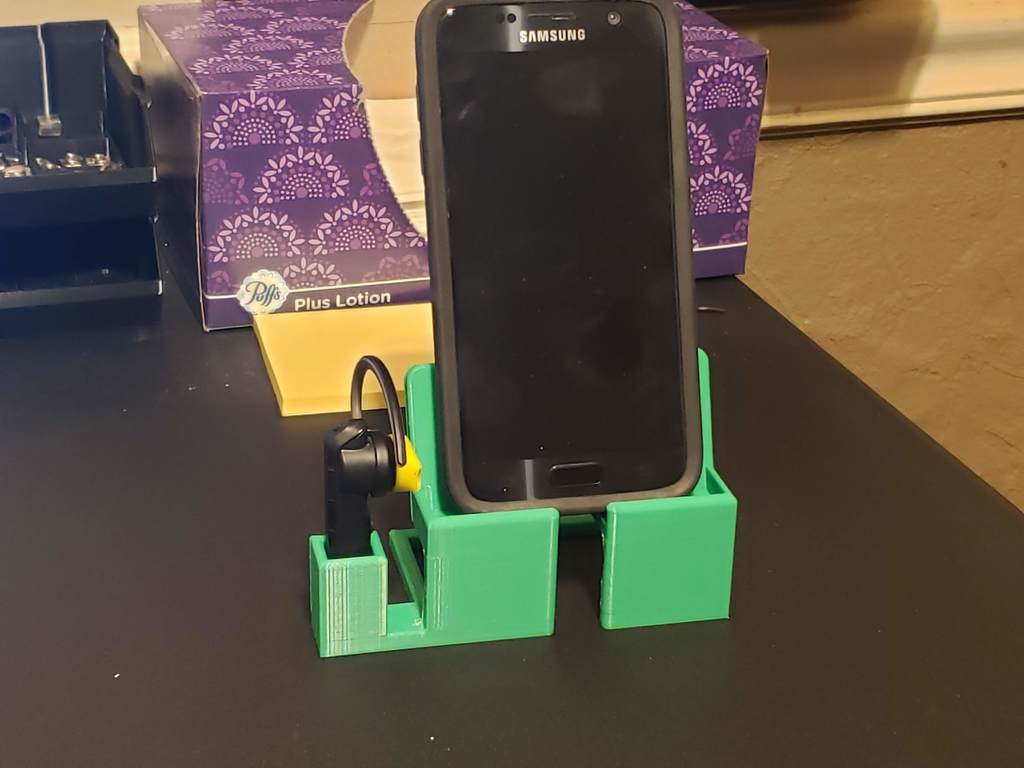 Samsung Note 9 or Galaxy S Phone Dock with Earbud Holder