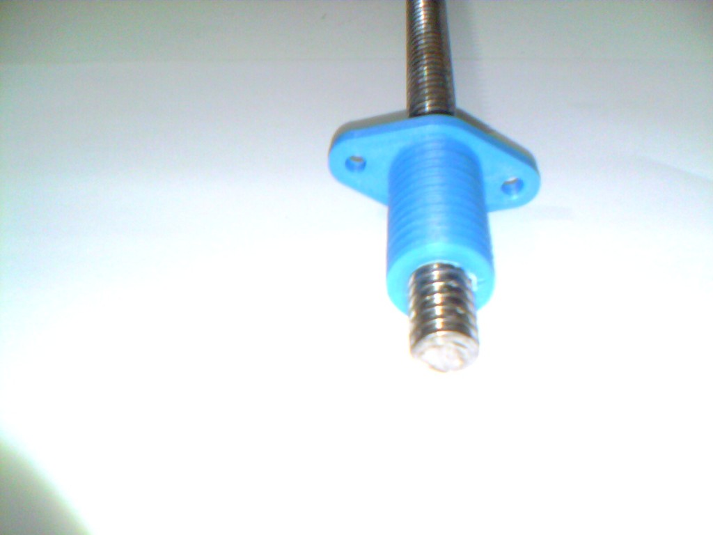 Tuerca para husillo trapezoidal 12 x 3 para CNC-----------Trapezoidal spindle nut 12 x 3 for CNC
