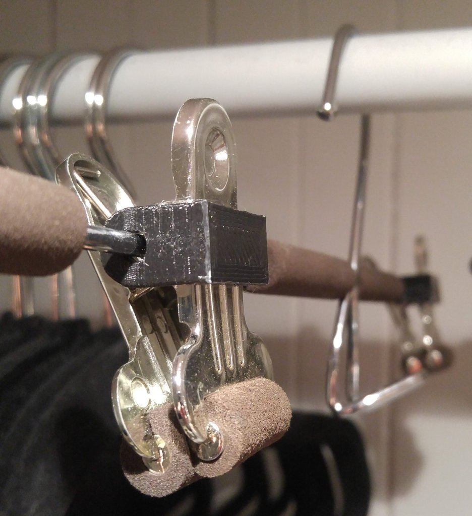 Fix your clothes hangers clips! 