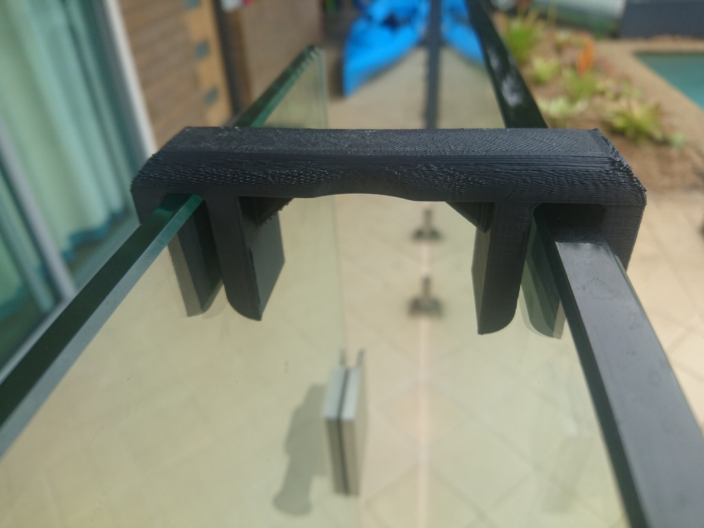 Glass Fence/Gate Clip