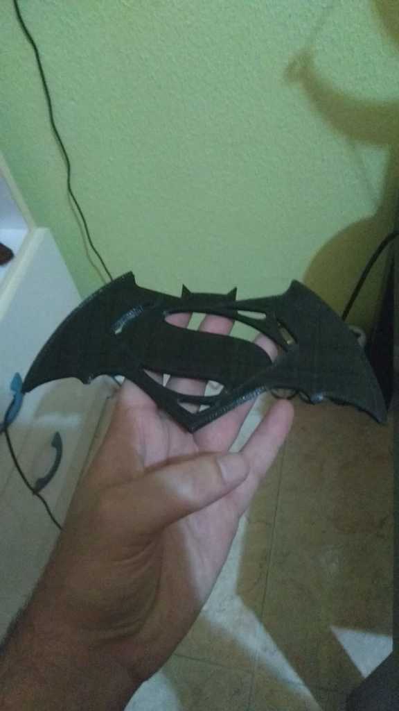 Custom Batarang Batman v Superman