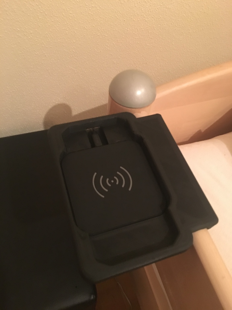 iPhone holder for wireless charging