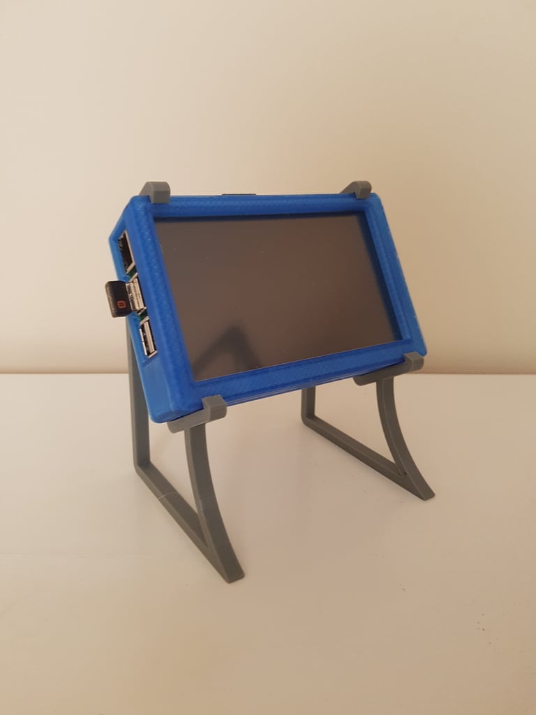 Pi 3 Case for 5 Inch Touch screen - Case Clips