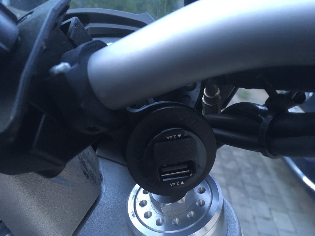 12V Socket Mount for Handlebar - Motorcycle
