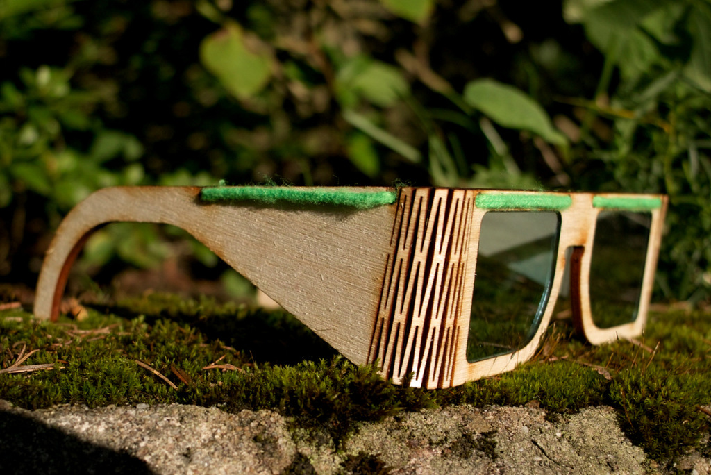 Wooden eyeglasses
