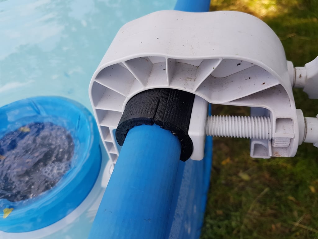 Steel frame pool adapter for skimmer
