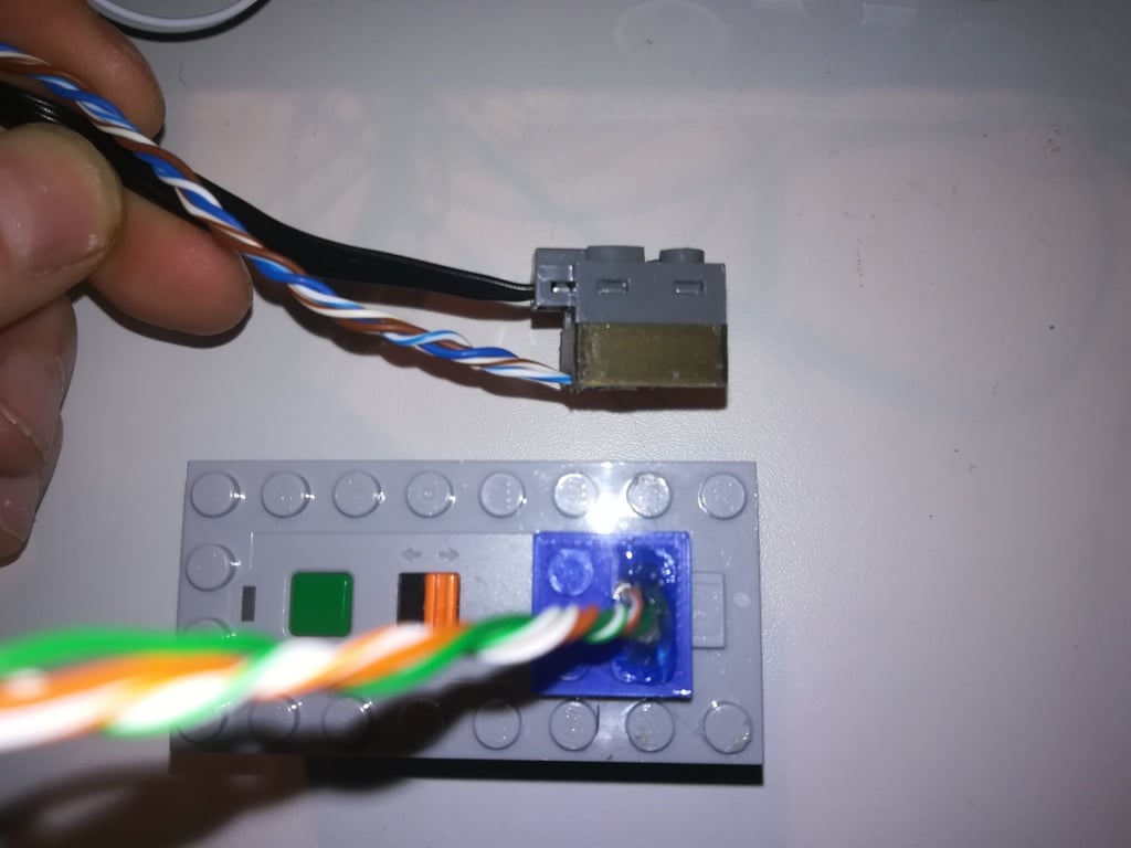 Lego Power Functions socket (2 versions) - Connecteur Lego Power Functions (2 versions)