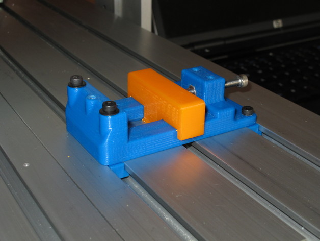 Small vise for 4030 CNC router