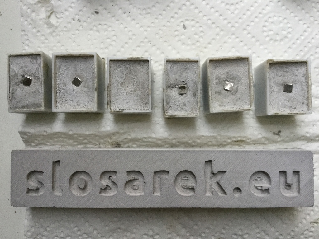 Alphabet molds a–z. Build your own fridge messages
