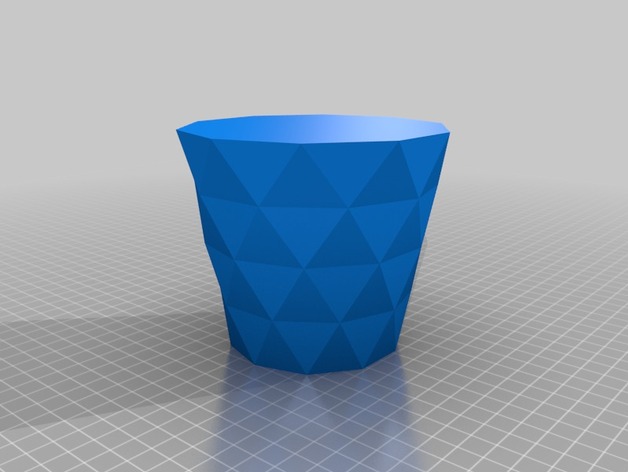 100_H_Twisted Polygon Vase