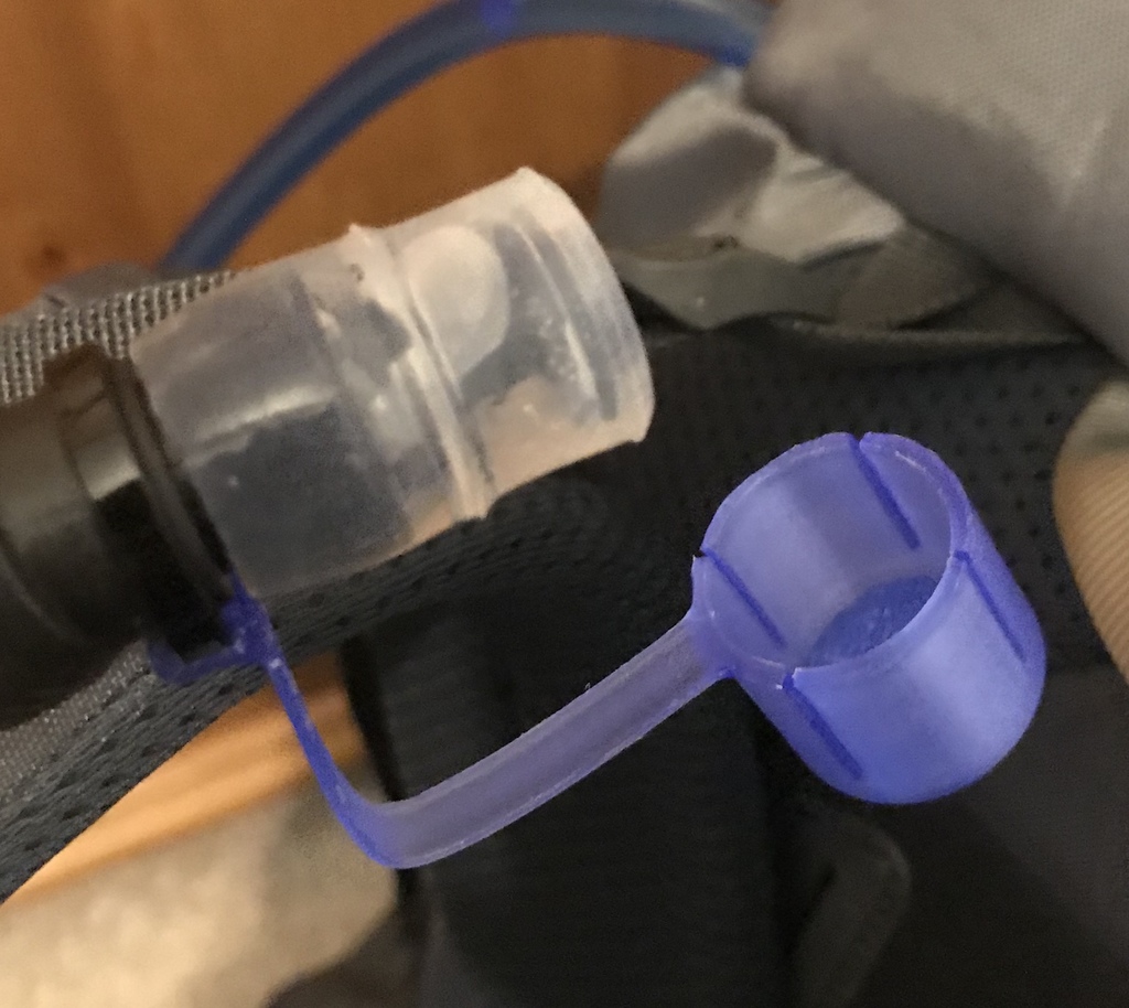 Hydration bladder bite valve dust cap / cover
