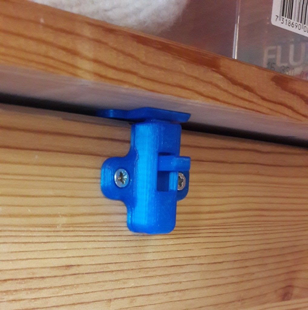 Drawer clasp