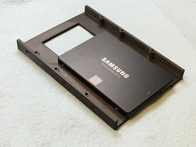 SSD 2.5" to 3.5" adapter