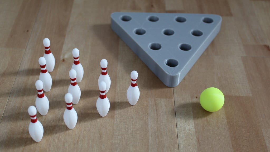 Table Bowling with 3D models from the game Bowling Online 2
