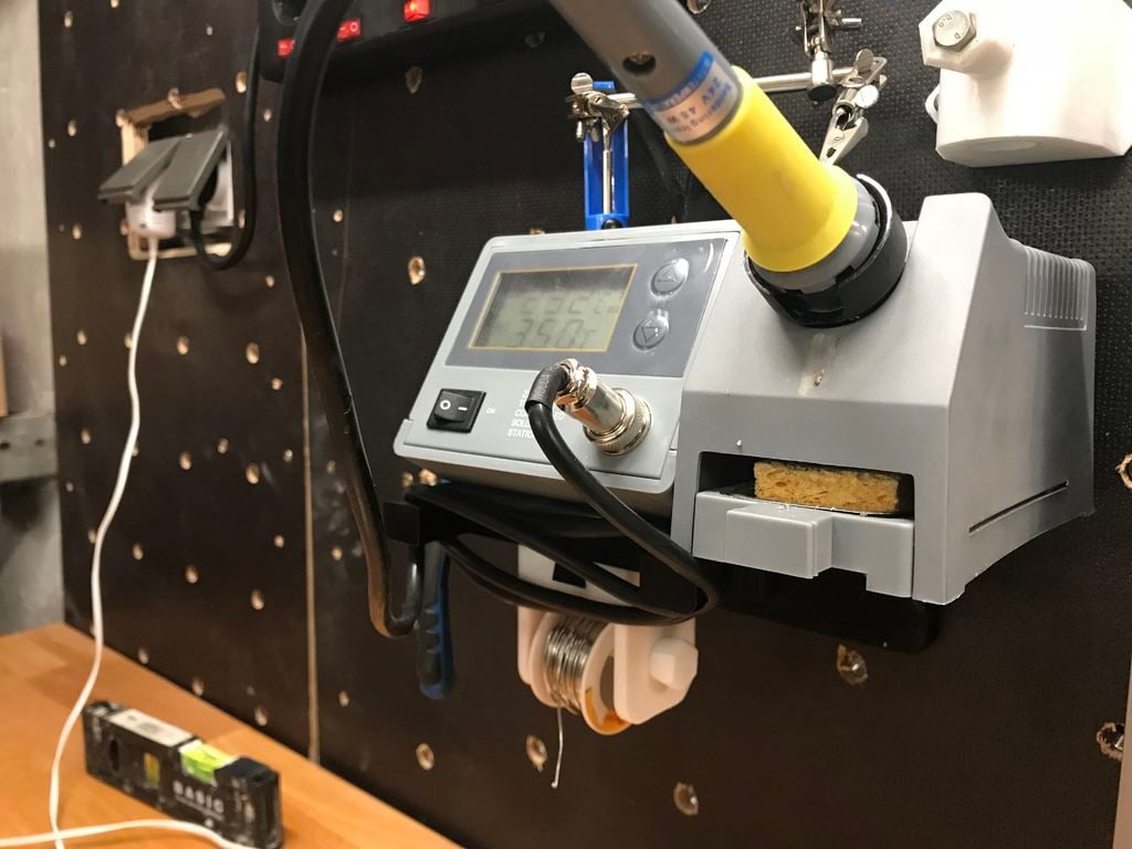 Soldering station wall mount