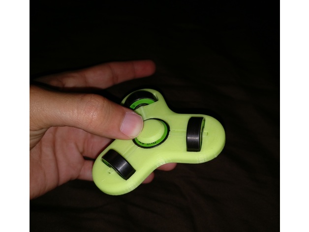 Rare Hand Tri-Spinner Fidget Toy