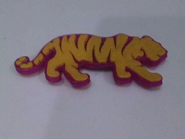LSU Tiger ornament / Magnet