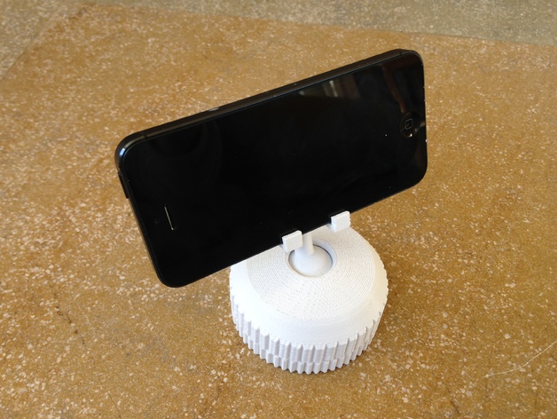 Pivoting iphone 5 stand