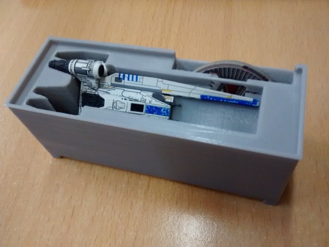 U-Wing Holder (X-Wing Miniatures) for Stanley organizer