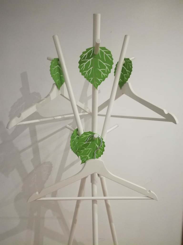 Ikea EKRAR coat hanger leaf