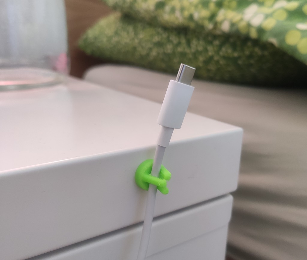 Magnetic cable holder