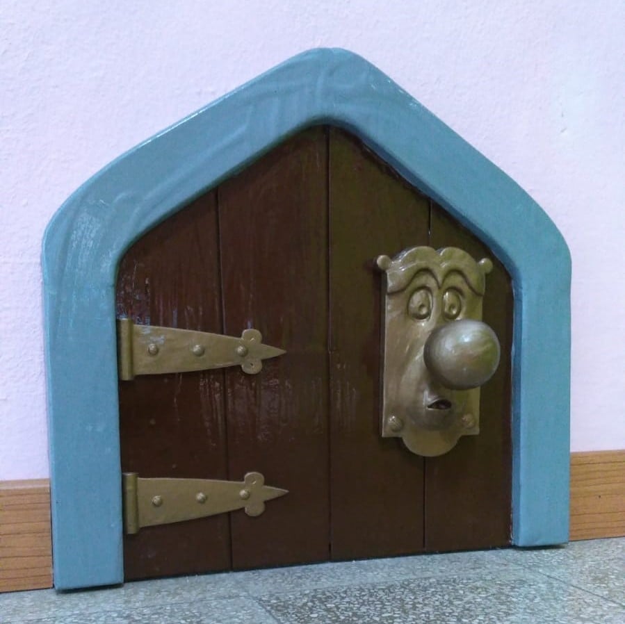 the doorknob - alice in wonderland