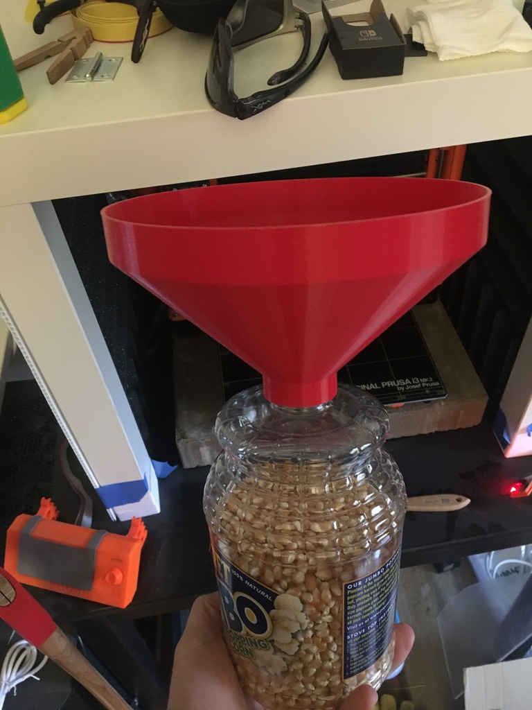 Popcorn funnel