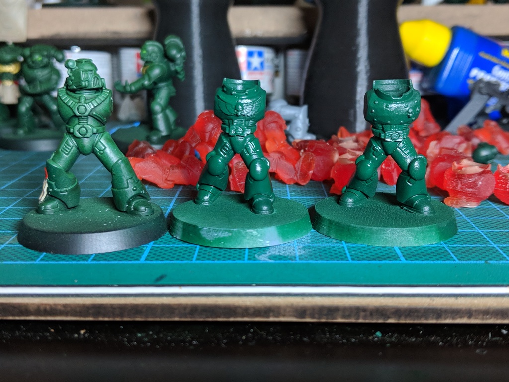 11 pairs of power armour legs - 28mm heroic - more detail
