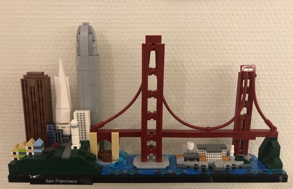 Lego Architecture holder