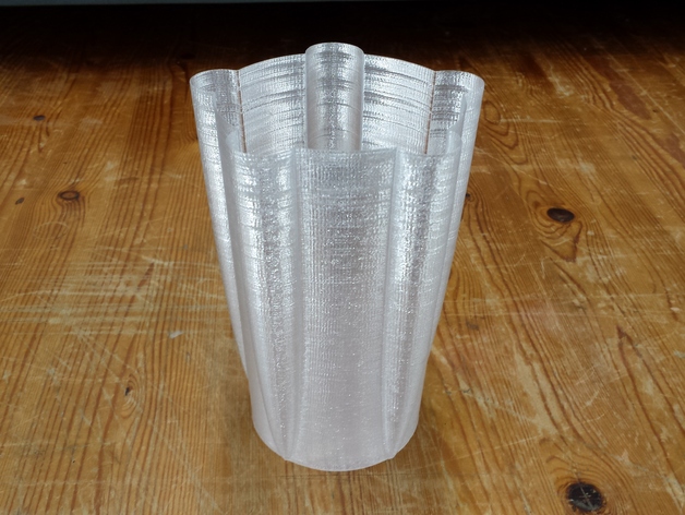 Single-Perimeter Cup Vase