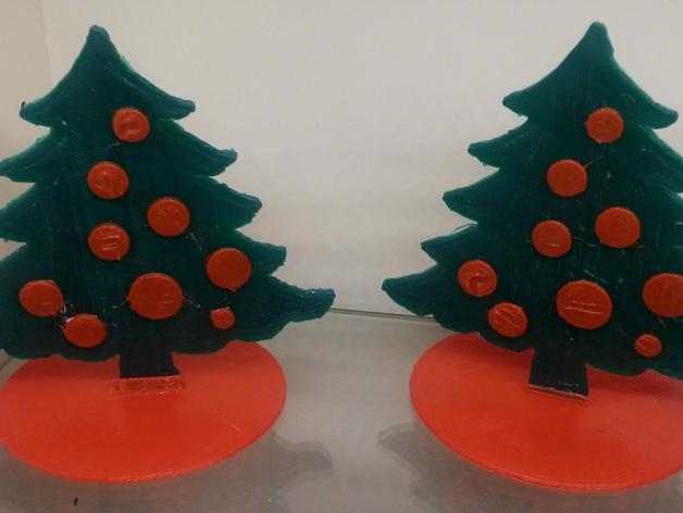 2 Color Christmas Tree with foot