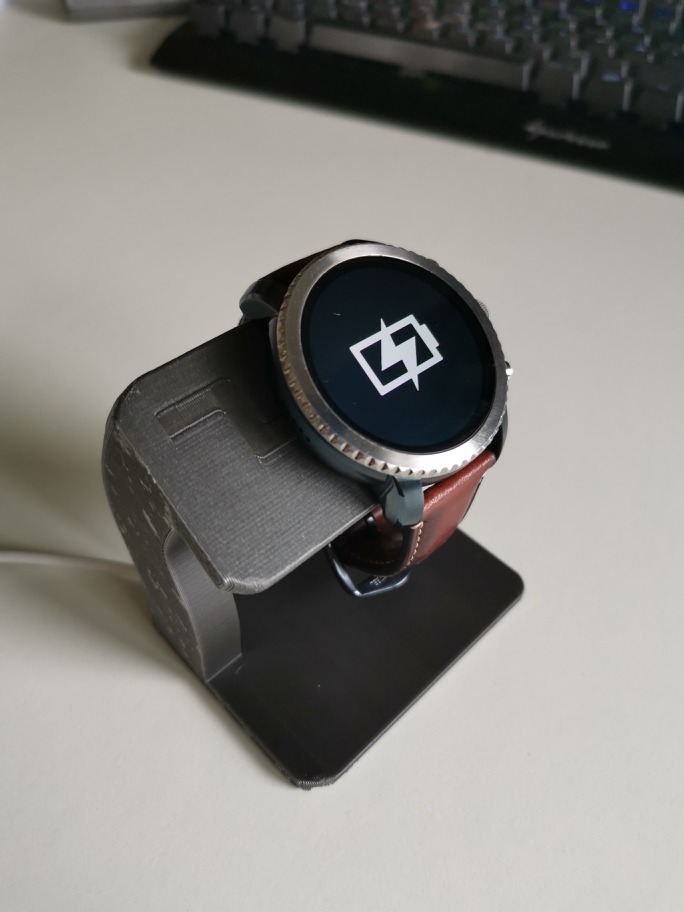 Fossil Smartwatch Stand