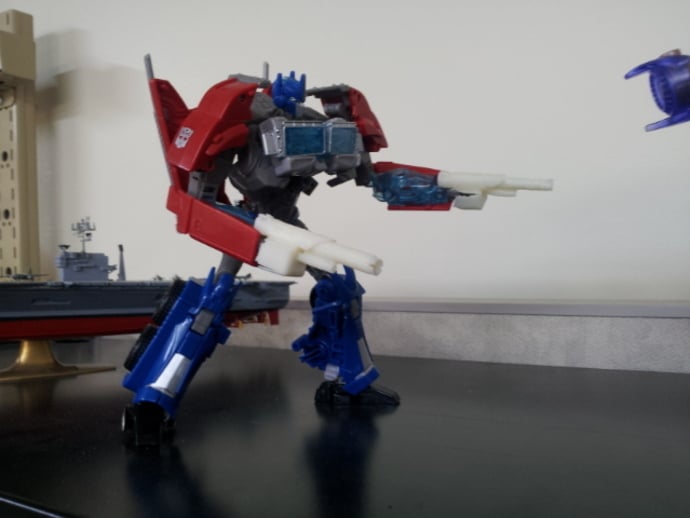Transformers Prime: Optimus Prime hand cannons