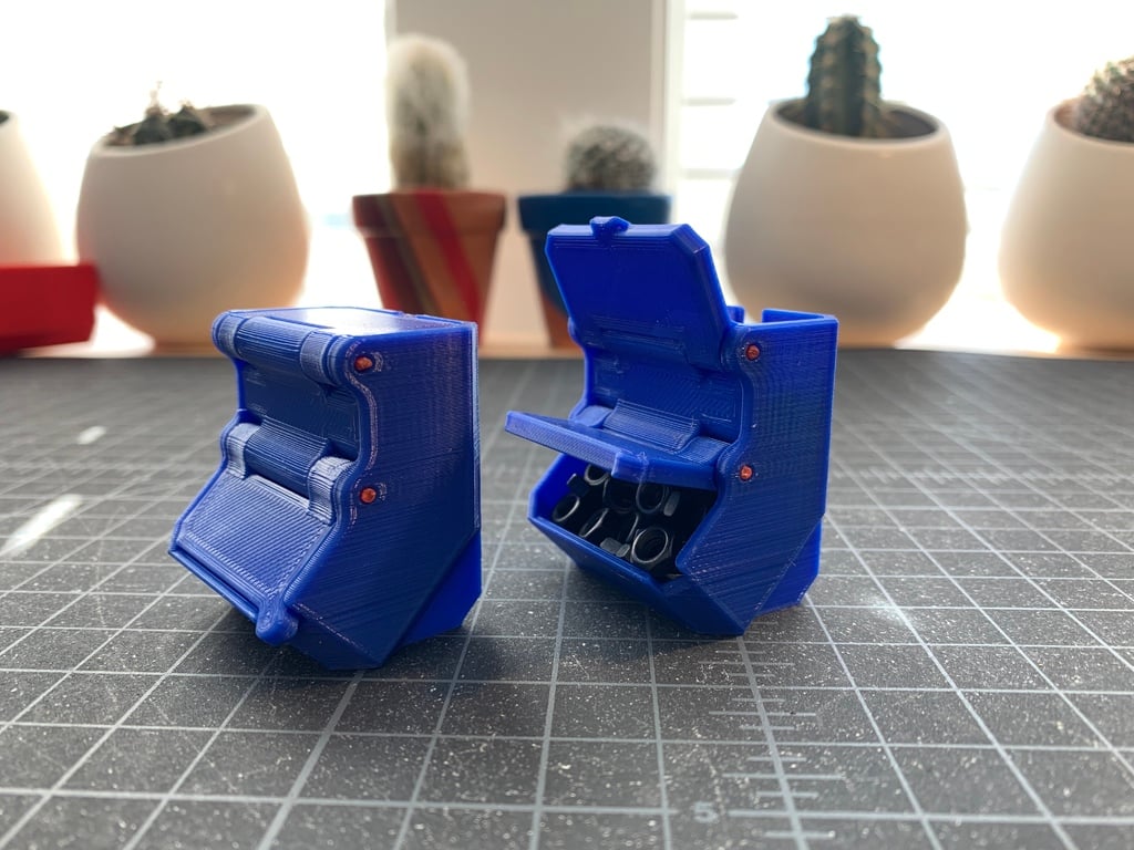 Mini parts bin with filament hinges