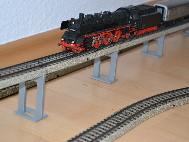 bridge pillar for Maerklin H0 model train M tracks - scalable height