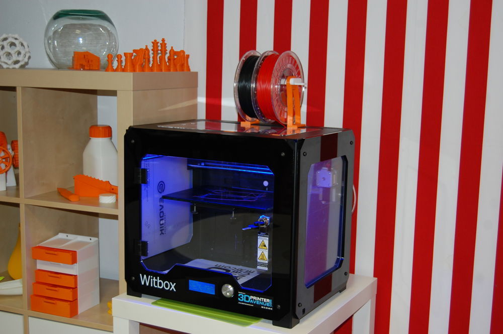 Witbox external spool support for flexible filament