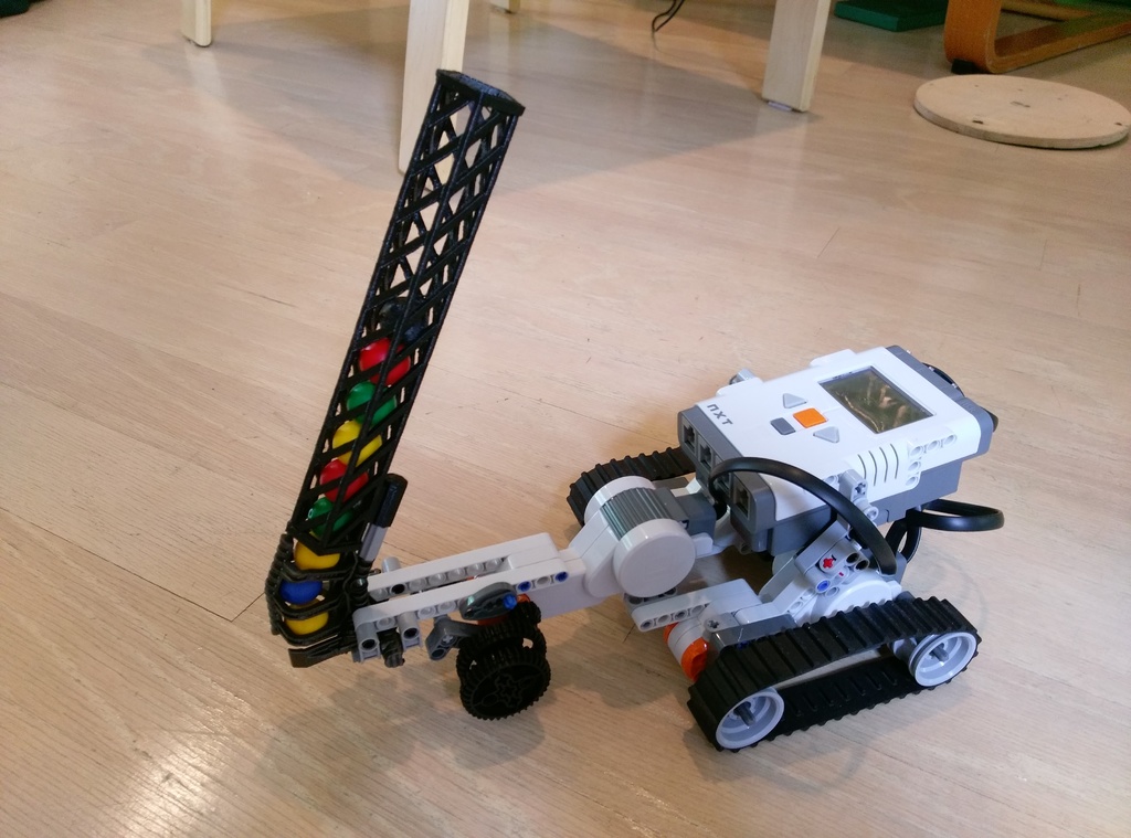 Extended ball chute for Lego Mindstorms