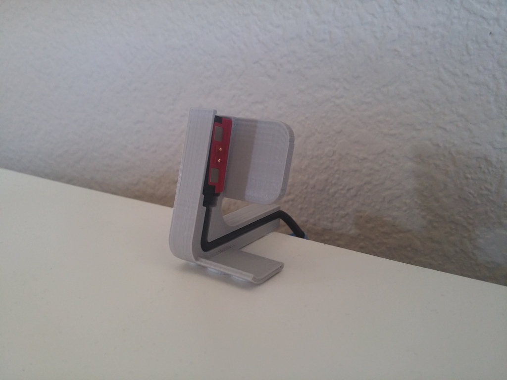 Condensed Pebble Steel Stand 