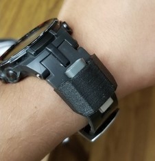 Phone charging adapter holder for watch 