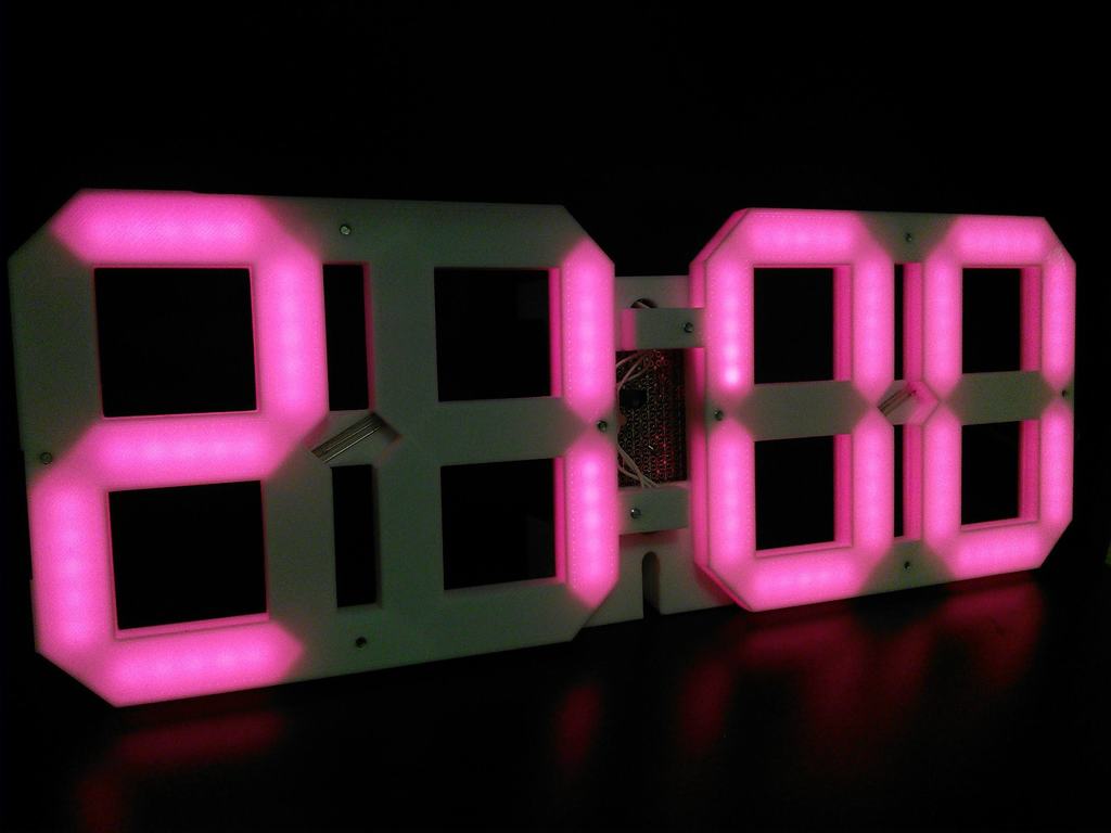 ws2812b LED wall and desktop clock (144LEDs/m 5LEDs/segment)