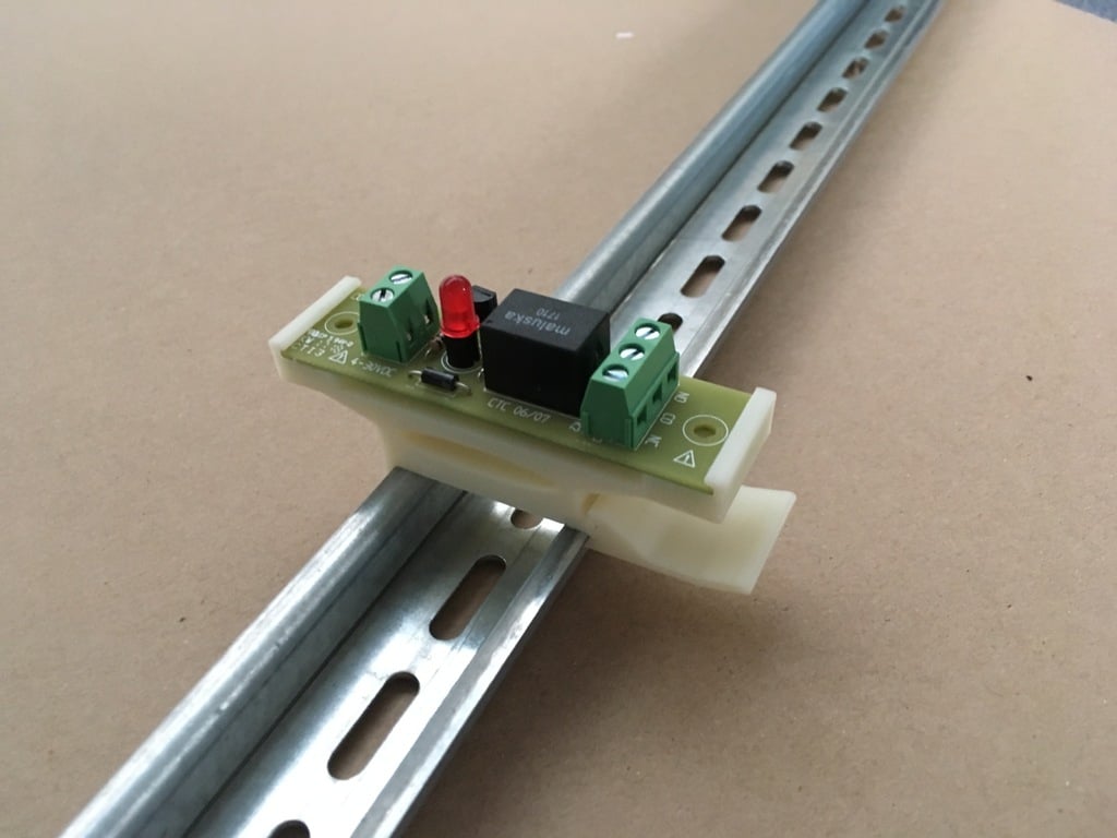 DIN rail Holder 35 mm for electronics 20x72 mm