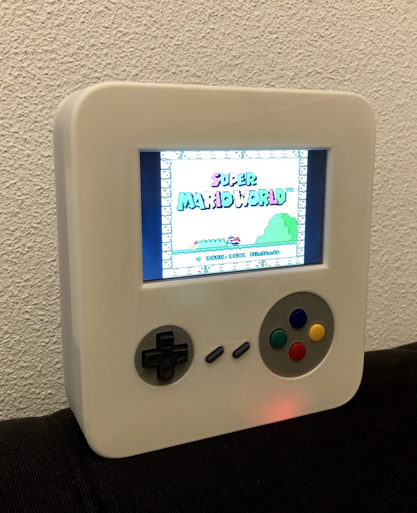 Handheld game console with Raspberry PI and Retropie