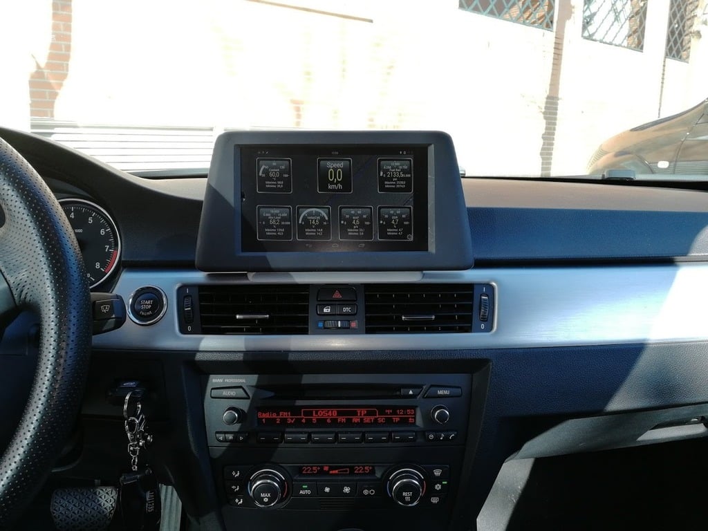 Nexus dashboard for BMW vehicles