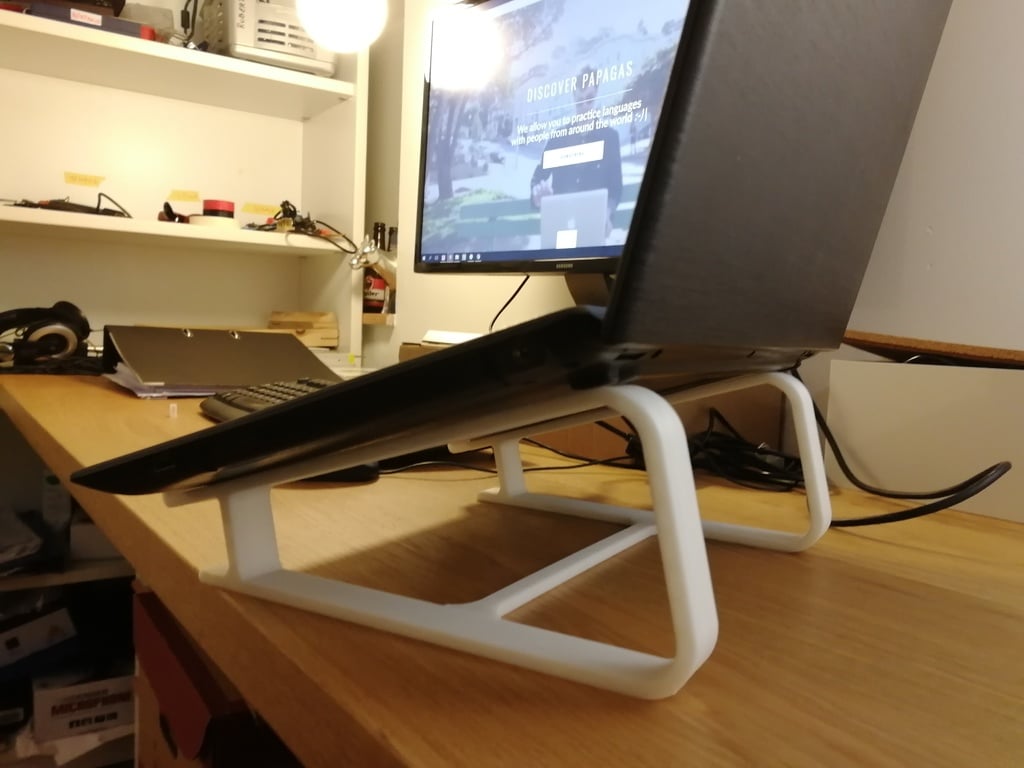 Large laptop stand (15")
