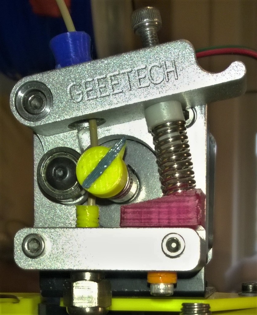 Modifying an M8 Extruder Stepper for Bowden Use