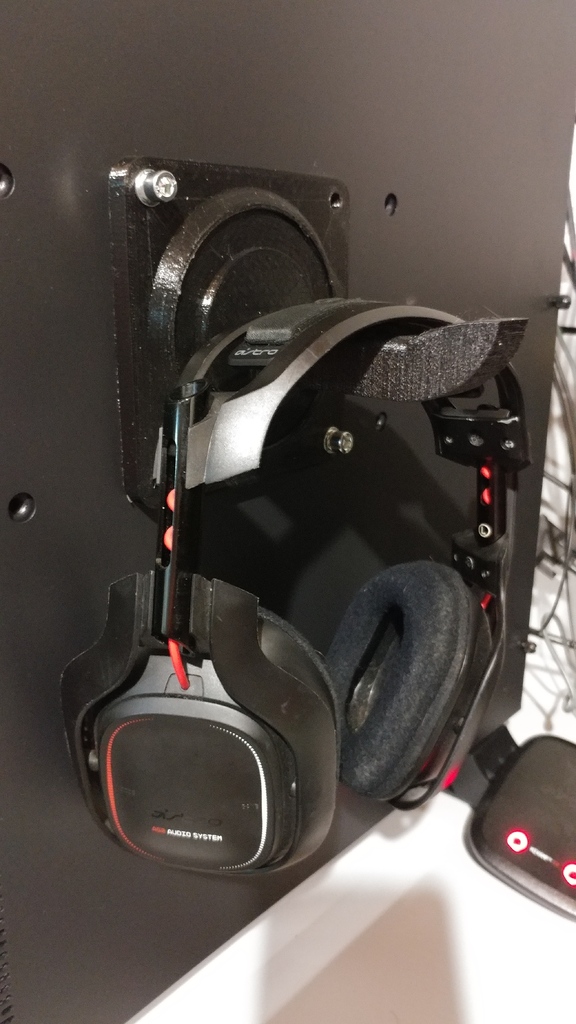 Vesa Headset Holder Thermaltake p5