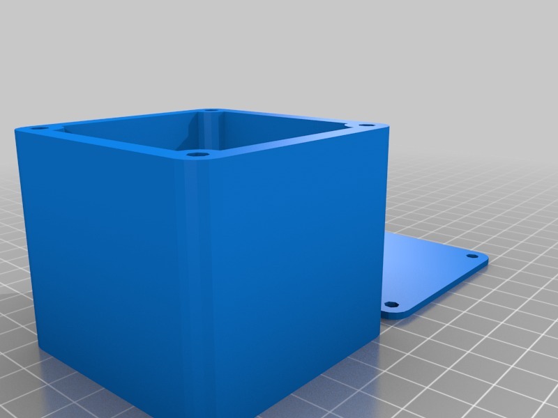 Customizer Box with Lid and screw holes